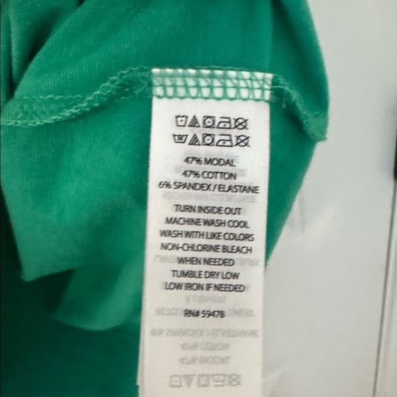 Max Studio Favorite Tee, Green, Medium - Picture 5 of 5